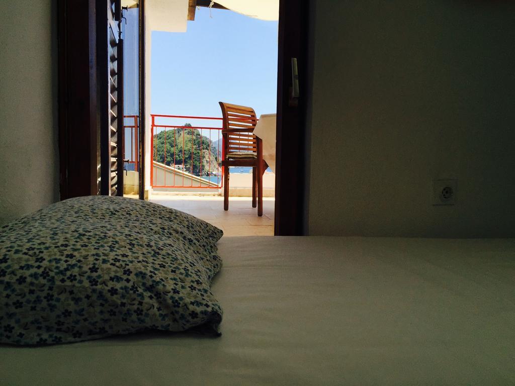 Apartments Almaja Villa Petrovac Kamer foto