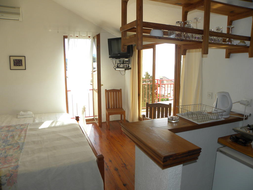 Apartments Almaja Villa Petrovac Kamer foto